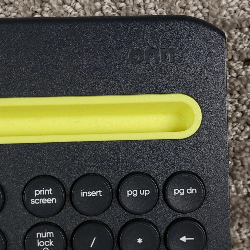 onn. Bluetooth Keyboard Black Yellow Cradle Multi-Device M 100074483 Tested Work